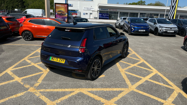 Renault 5 110kW Iconic Five + Comfort Range 52kWh 5dr Auto Electric Hatchback